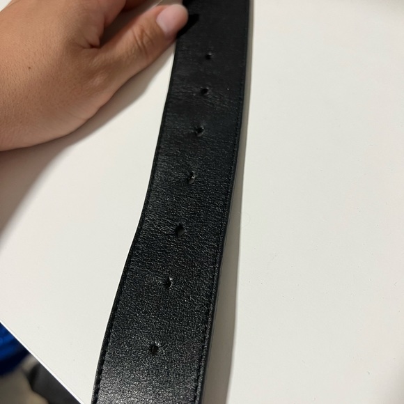 Black leather Gucci belt - Picture 2 of 5